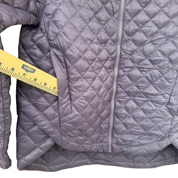 Athleta Whisper Featherless Quilted Jacket Medium Purple Nylon Repellent Violet - Picture 5 of 10